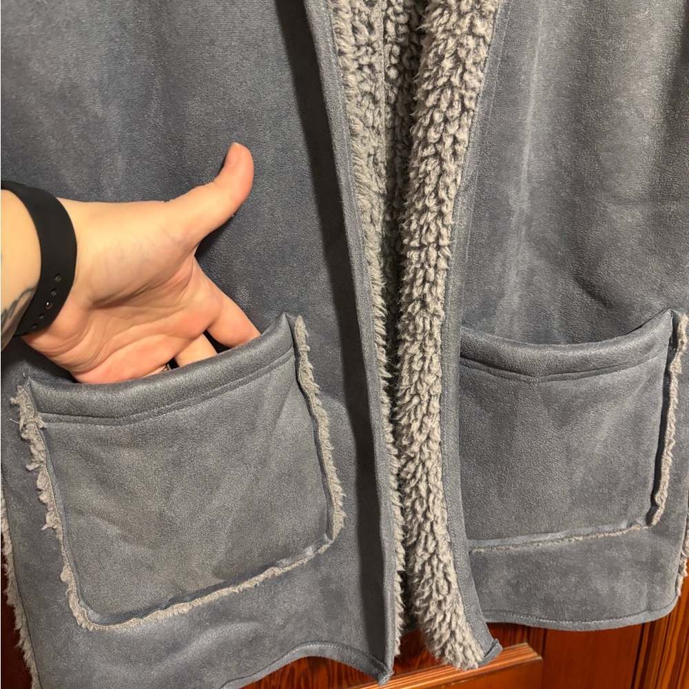 DYLAN Women’s Blue Gray Fleece-Lined Faux Fur Coat Size Small - Picture 2 of 6